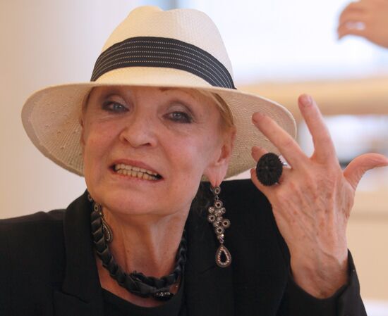 "Confession in Love" charity concert