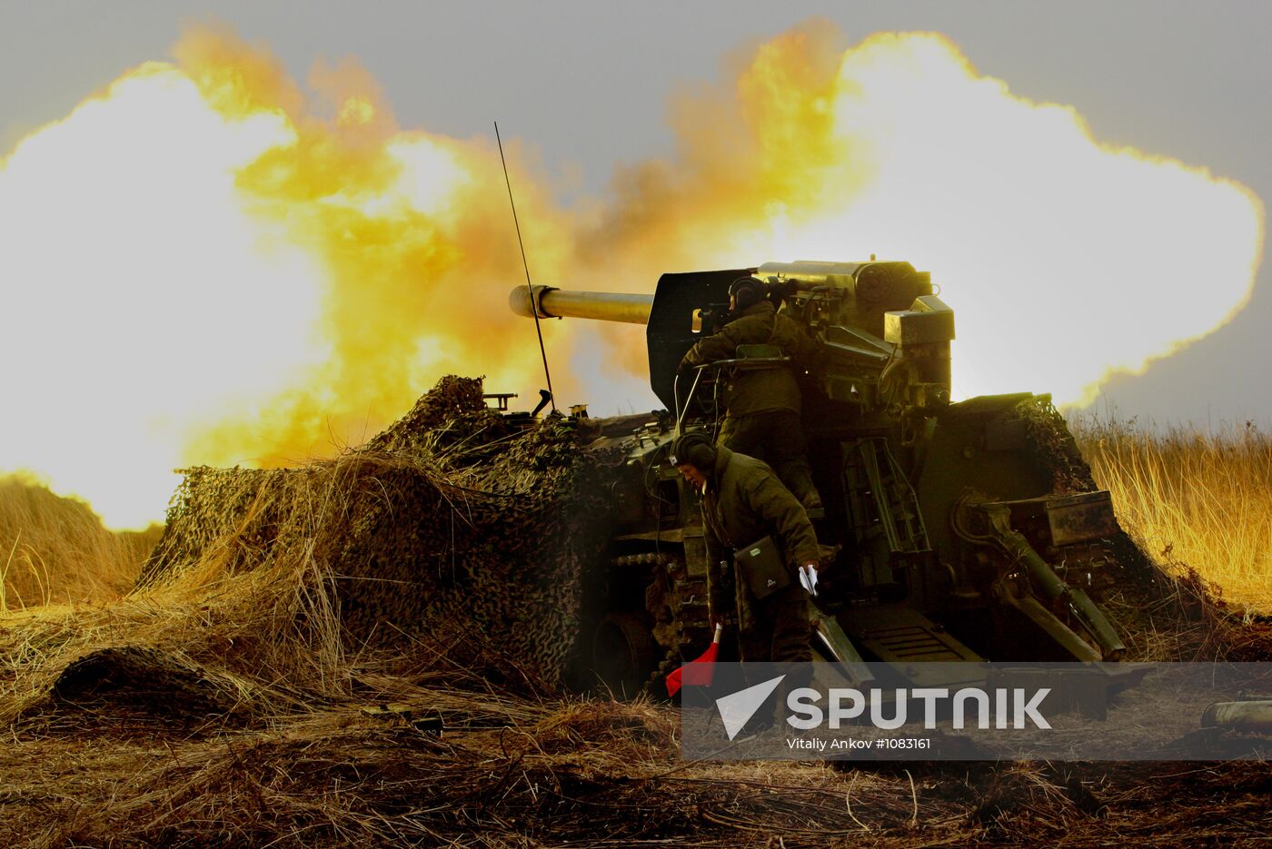 Firing artillery batteries at Sergeyevsky test site