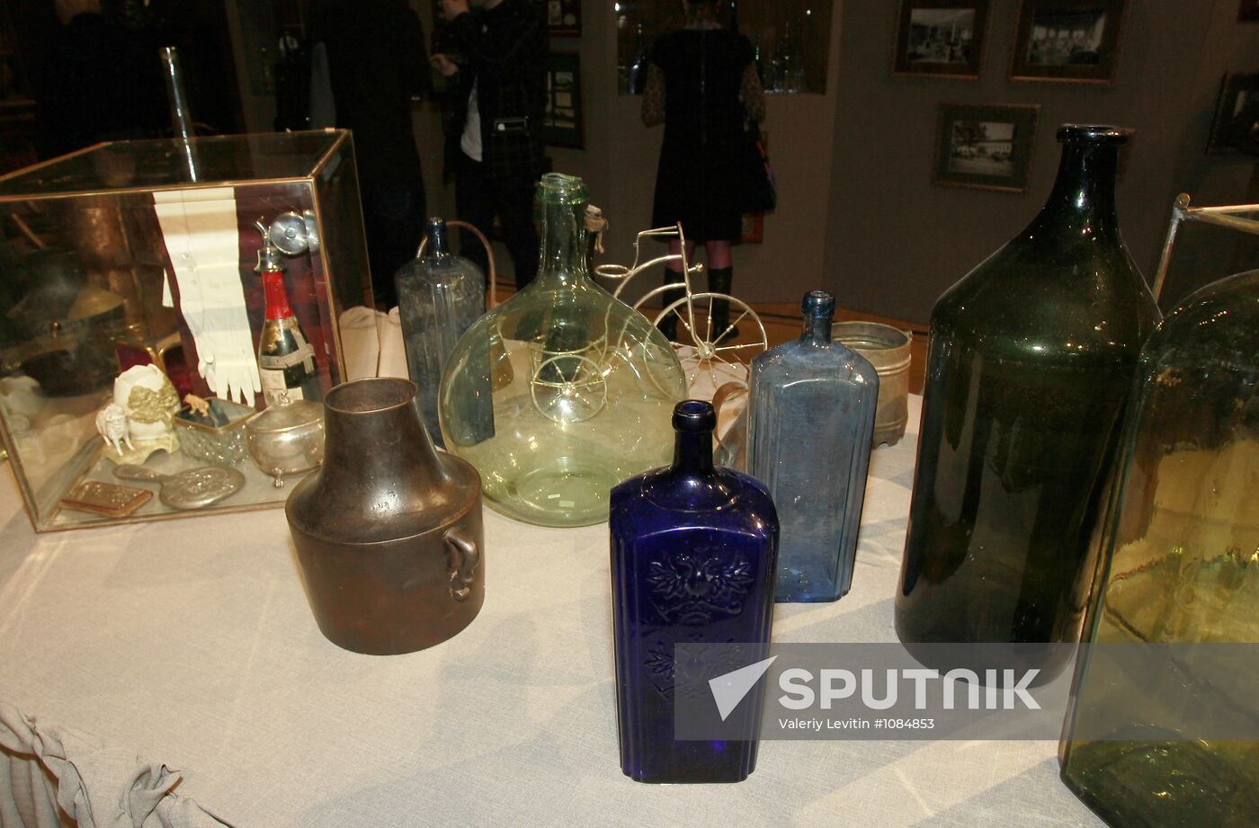"Collectors and Collections" festival opening