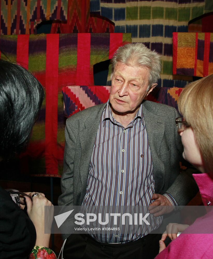 Collectors and Collections festival opening