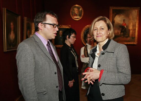 Collectors and Collections festival opening