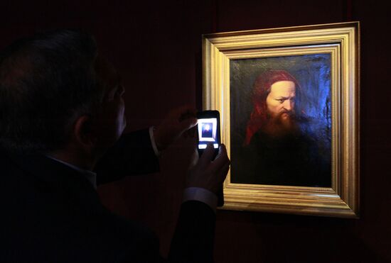Collectors and Collections festival opening