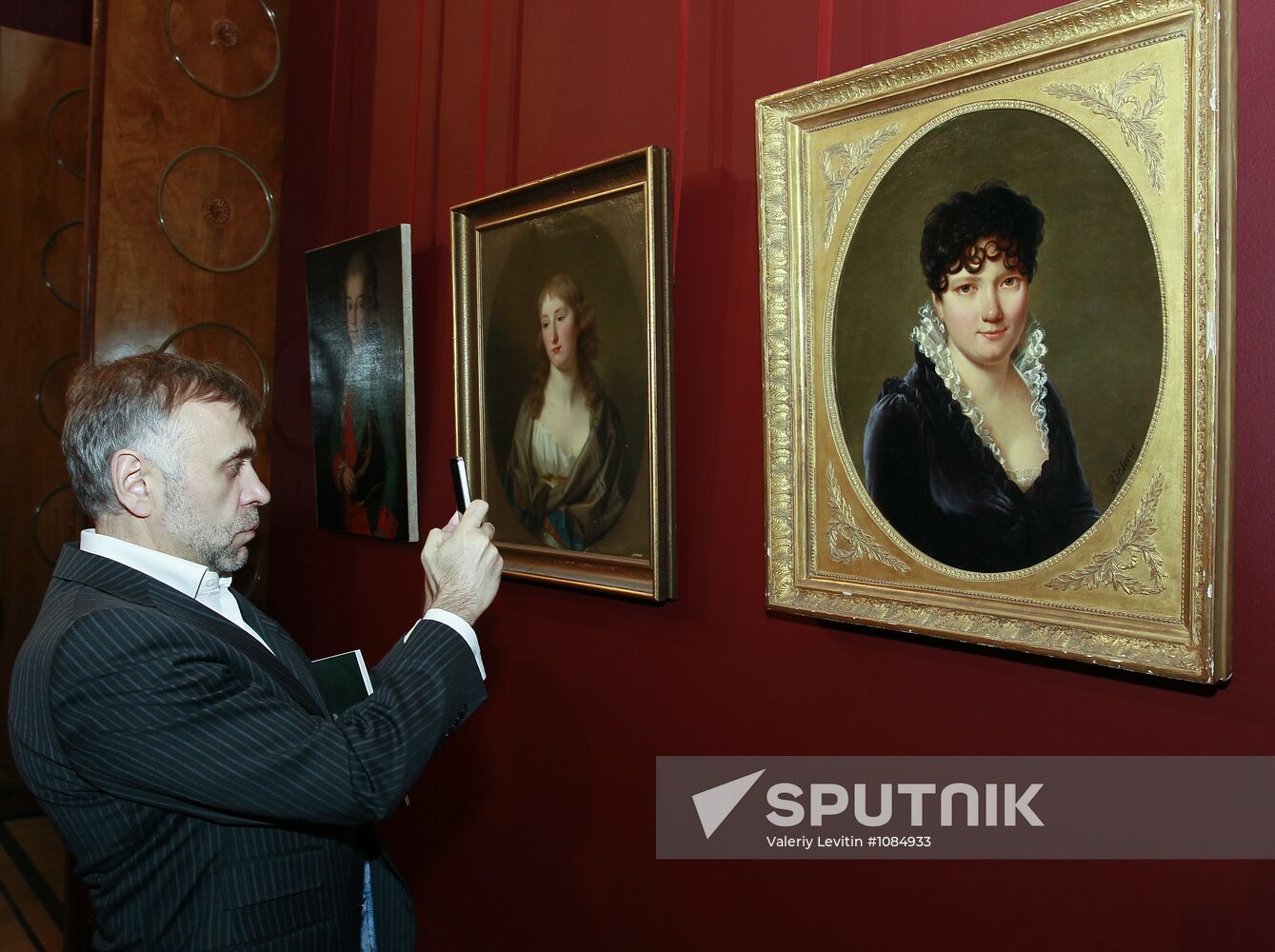 "Collectors and Collections" festival opening