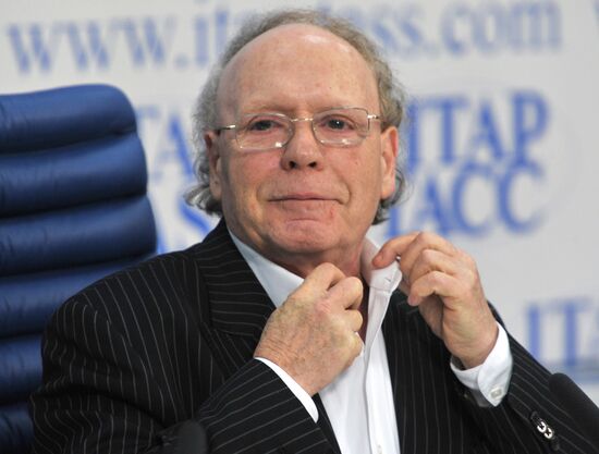 Edvard Radzinsky gives news conference