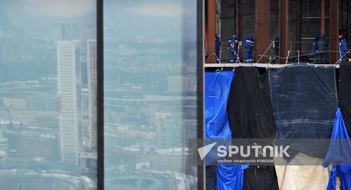 Installation work on a tower in the Federation complex