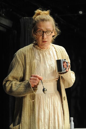 Run-through of play Marriage 2.0