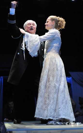 Run-through of play Marriage 2.0