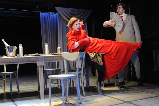 Run-through of play Marriage 2.0