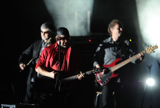 Aquarium stages its anniversary concert