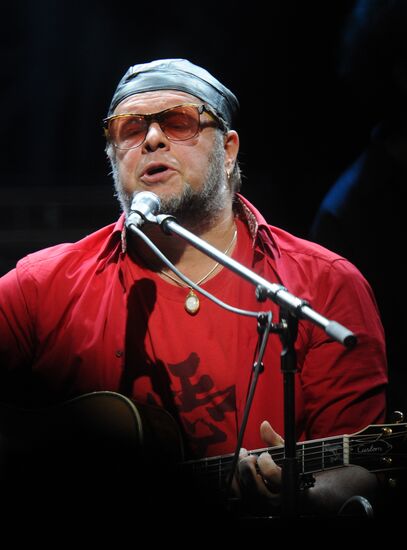 Aquarium stages its anniversary concert