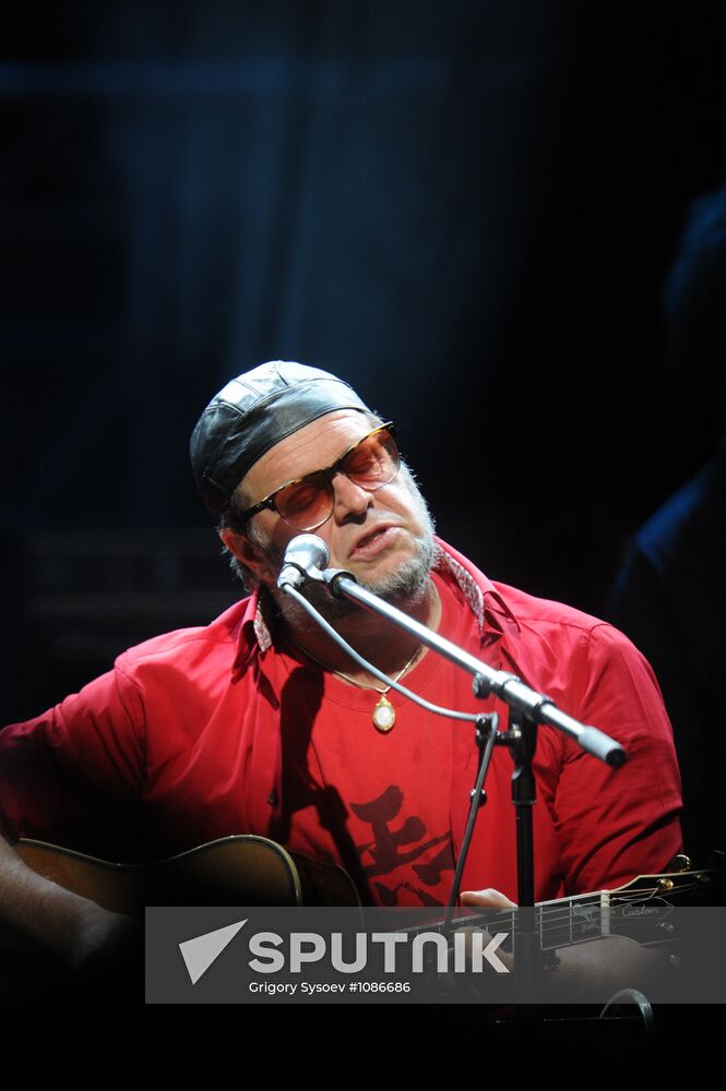 Aquarium stages its anniversary concert