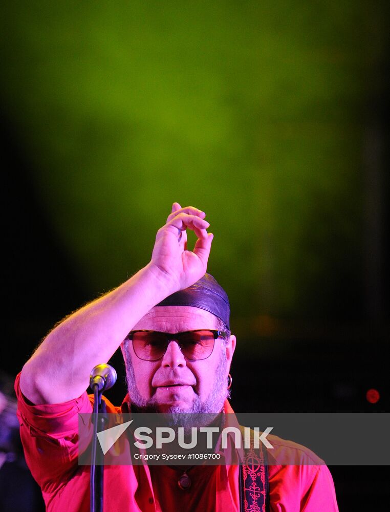 Aquarium stages its anniversary concert