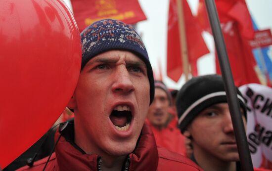 Communist Party stages rally on Pushkinskaya Square