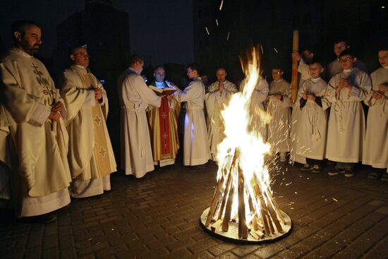 Believers celebrate Catholic Easter in Novosibirsk
