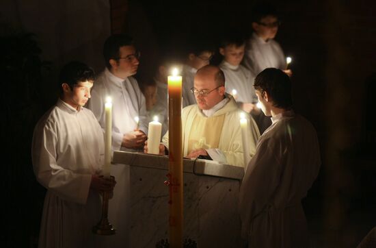 Believers celebrate Catholic Easter in Novosibirsk