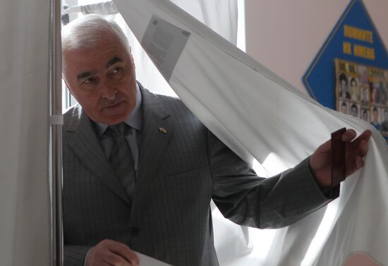 Second round of presidential elections in South Ossetia