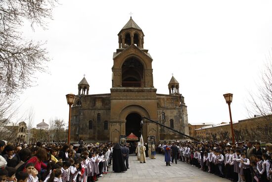 Easter Service at Cathedral of Armenian Apostolic Church