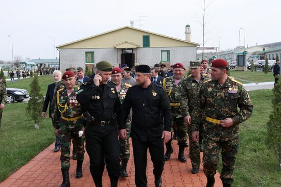Handing honorary title A. Kadyrov to 141st SMR in Grozny