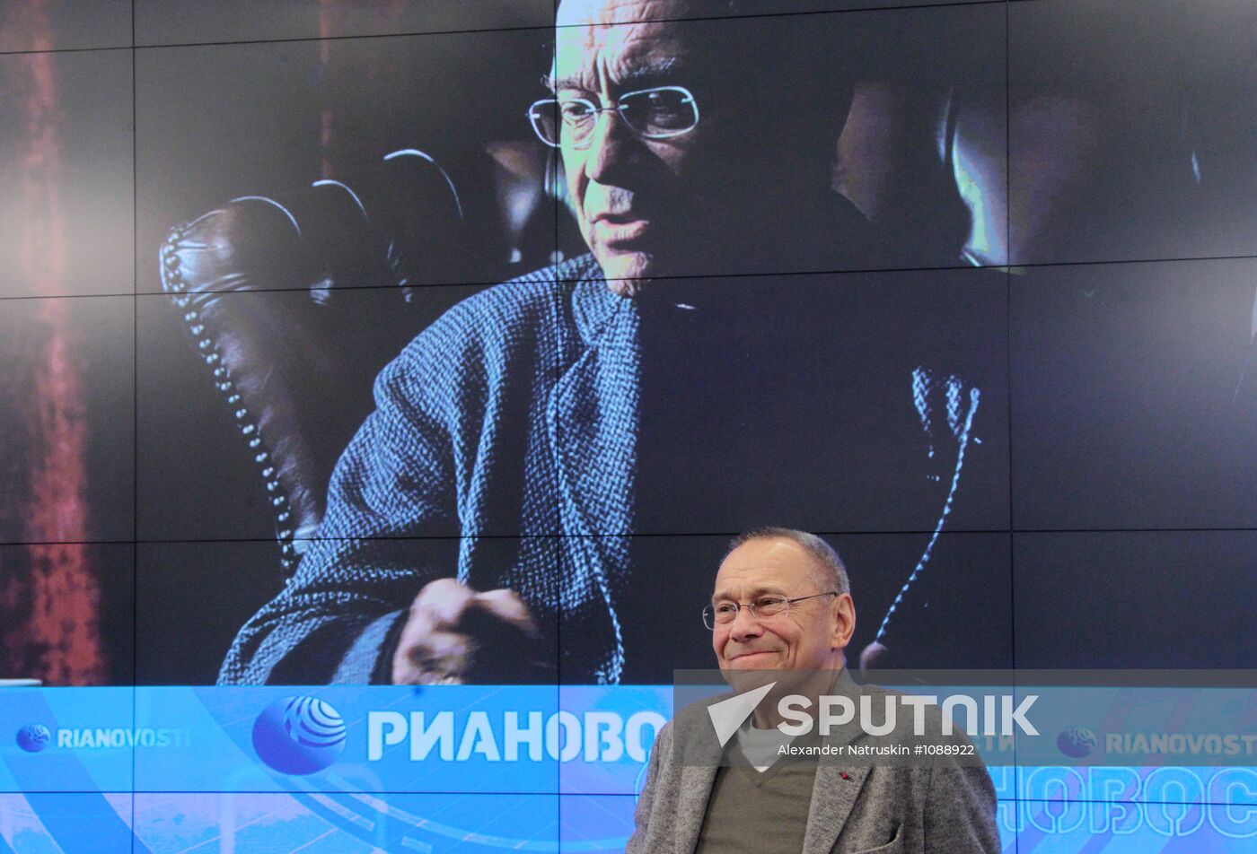 Andrei Konchalovsky gives news conference