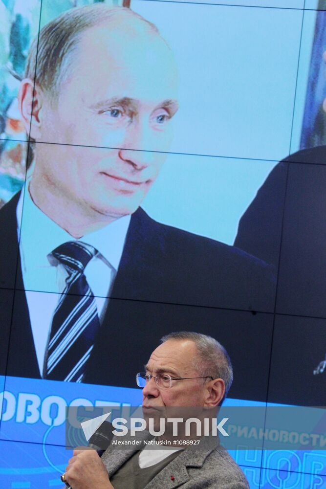 Andrei Konchalovsky gives news conference