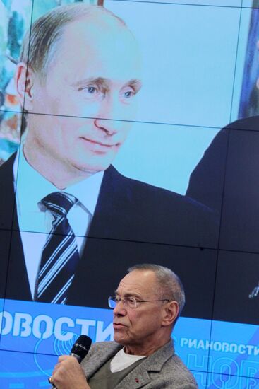 Andrei Konchalovsky gives news conference