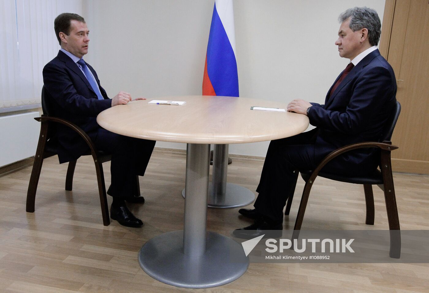 Dmitry Medvedev and Sergei Shoigu meet in Troitsk
