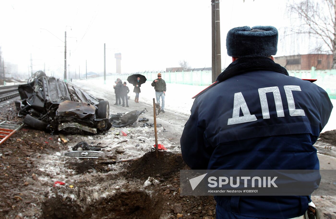 Car accident at train tracks in Odintsovo