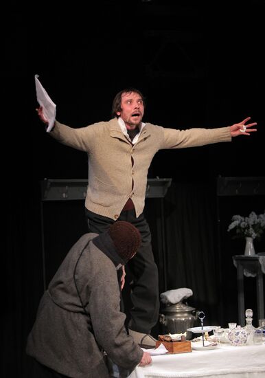 "Three Sisters" show directed by Lev Erenburg