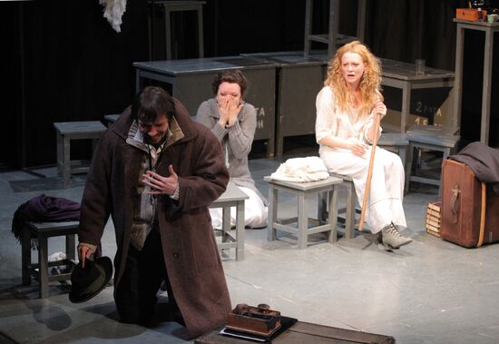 "Three Sisters" show directed by Lev Erenburg