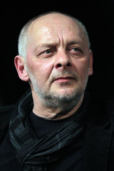 "Three Sisters" show directed by Lev Erenburg
