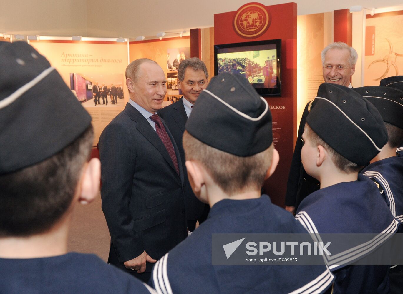 Vladimir Putin visits St.Petersburg