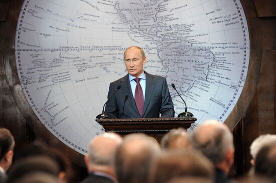 Vladimir Putin visits St.Petersburg