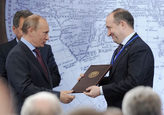 Vladimir Putin visits St.Petersburg