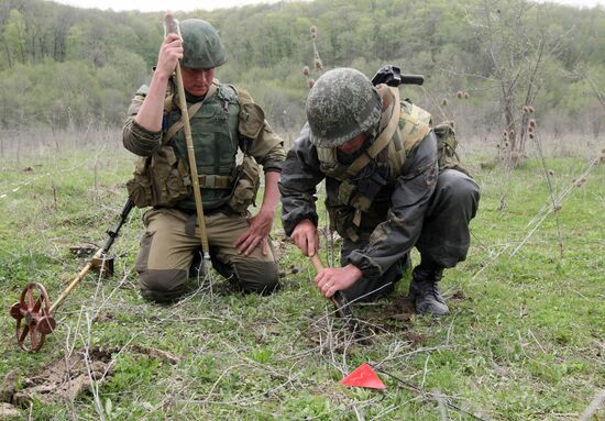 Mine clearance in Shali district of Chechnya