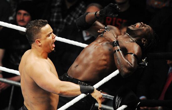 RAW World Tour professional wrestling show