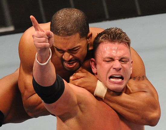 RAW World Tour professional wrestling show