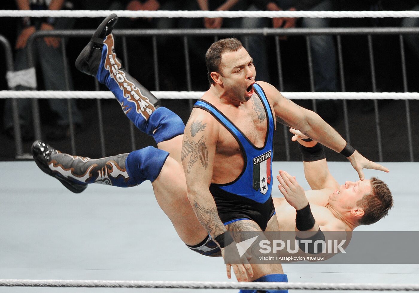 RAW World Tour professional wrestling show