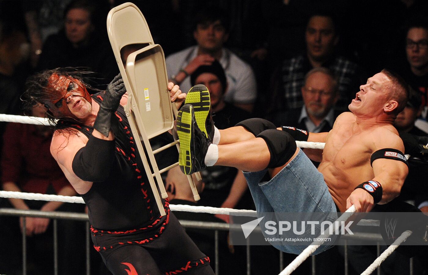 RAW World Tour professional wrestling show