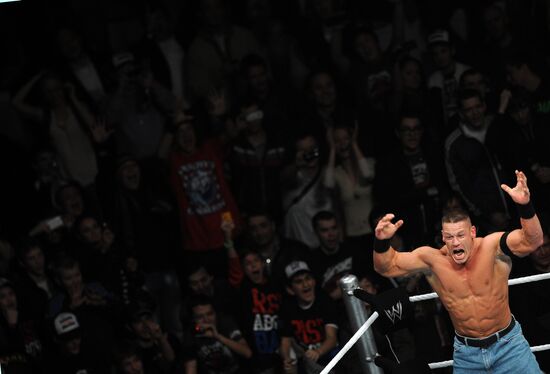 RAW World Tour professional wrestling show