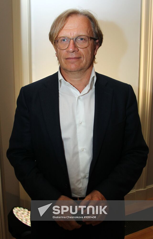 Exhibition to mark 15th anniversary of Christie’s in Russia
