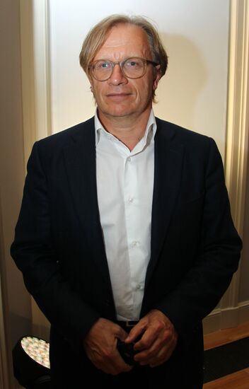 Exhibition to mark 15th anniversary of Christie’s in Russia