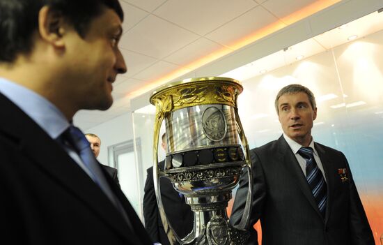 Gagarin Cup sent to Omsk