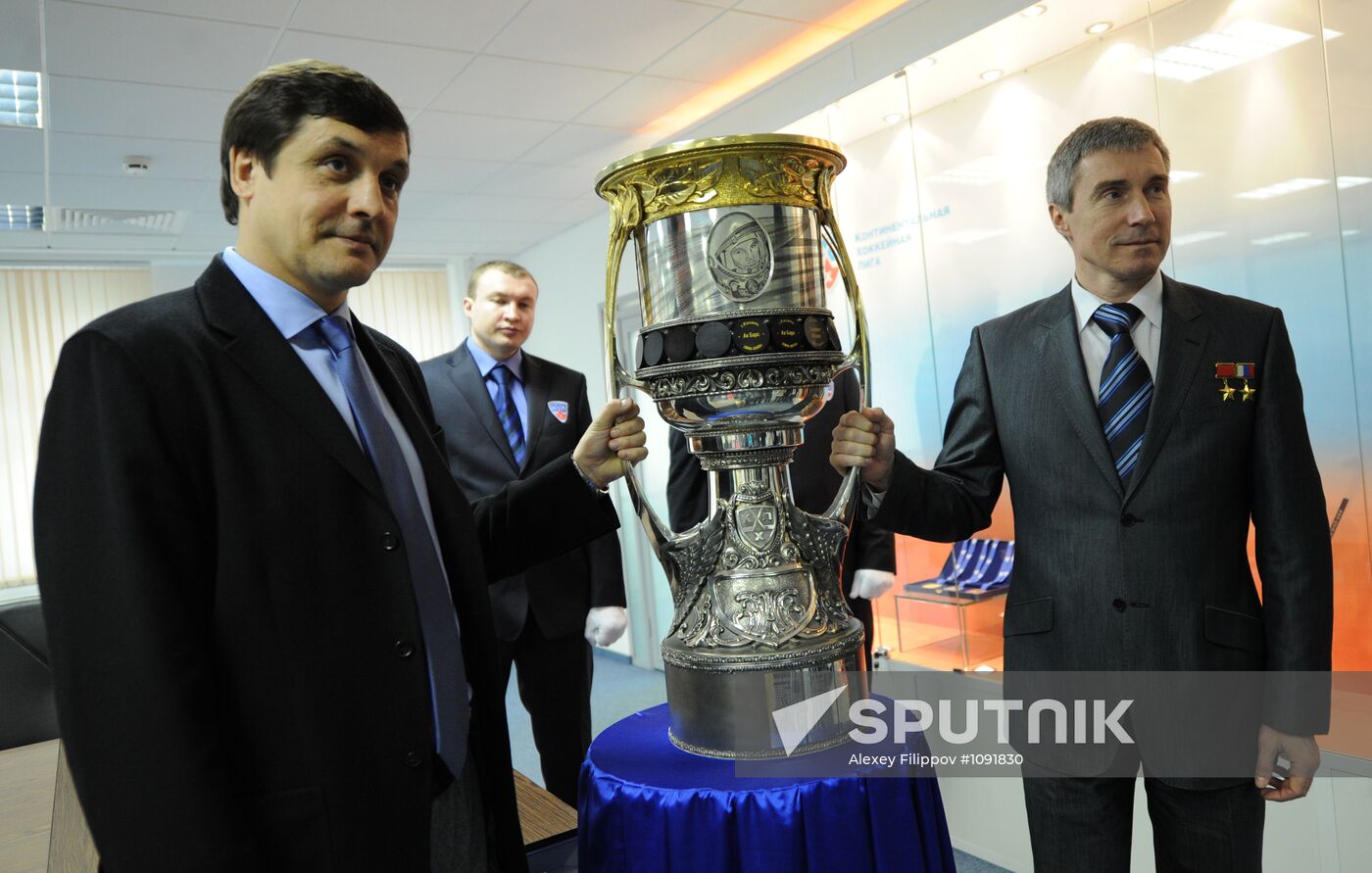 Gagarin Cup sent to Omsk