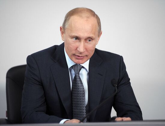 Vladimir Putin visits Moscow planetarium