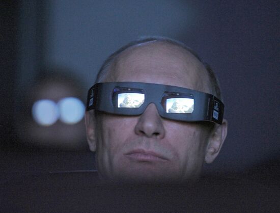 Vladimir Putin visits Moscow planetarium