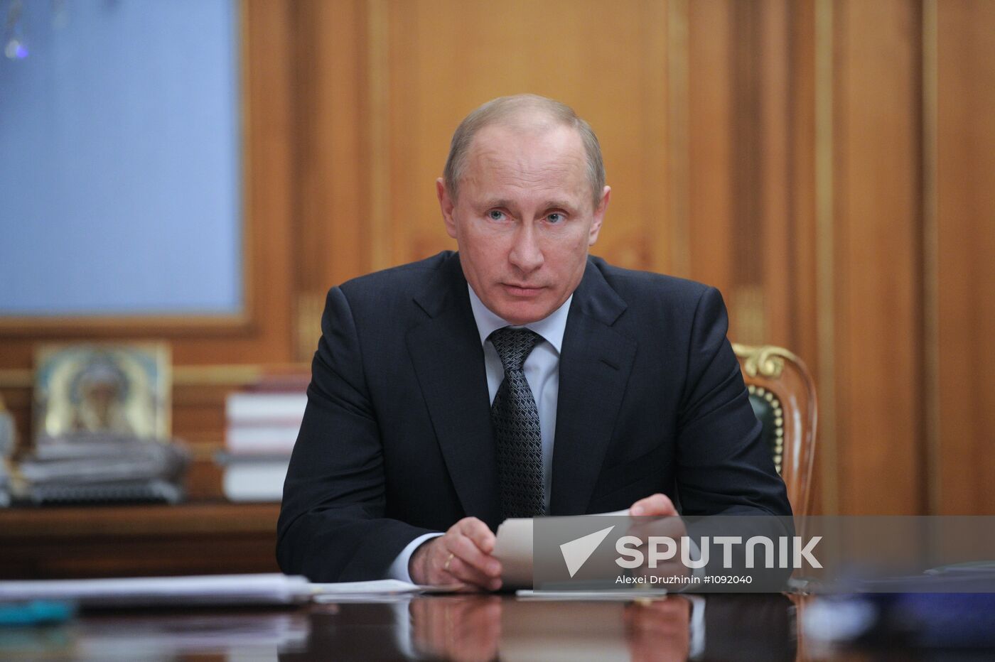 Vladimir Putin holds meeting on continental shelf development