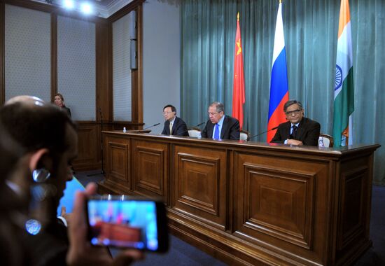 Meeting of foreign ministers of Russia, China, India