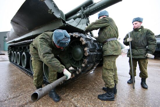 Preparing for Victory Day Parade on "Alabino" proving ground