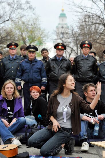 Rally in support of elected Astrakhan mayor Mikhail Stolyarov