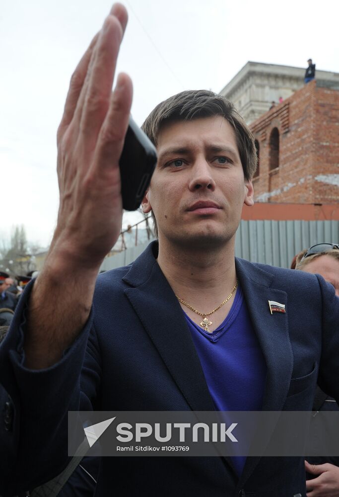 Rally in support of newly elected Astrakhan mayor